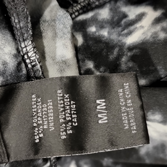 Long skirt! - Picture 3 of 3